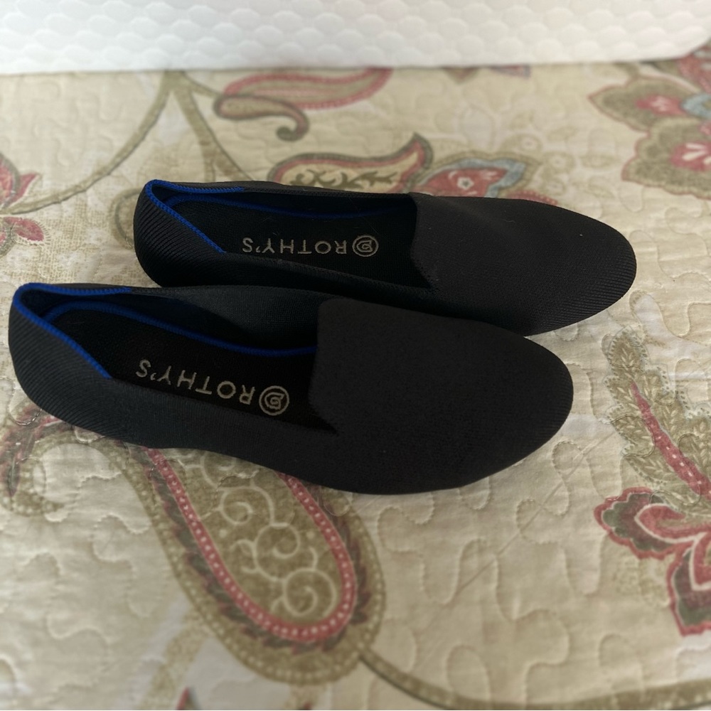 Womens Rothys, black, size 10.5